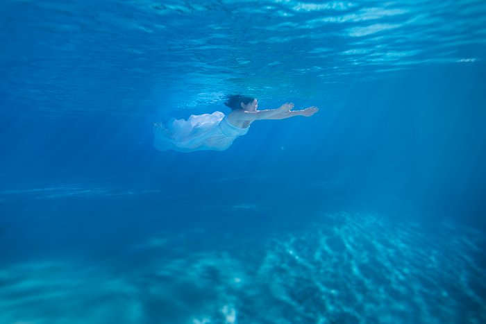 maui-underwater-maternity-photography-005